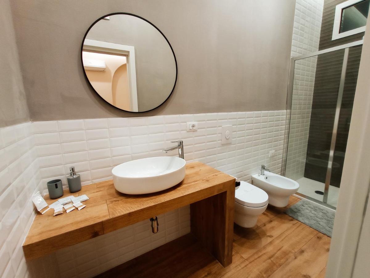 Suites Elifani Marina Trani Exterior photo